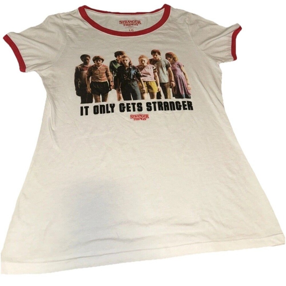 Netflix Stranger Things Cast “It Only Gets Stranger” Large Short Sleeve T-Shirt